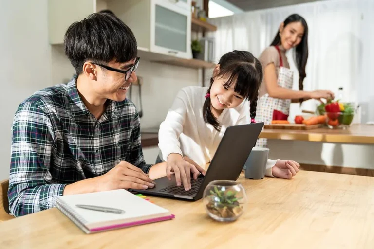 happy-dad-works-from-home