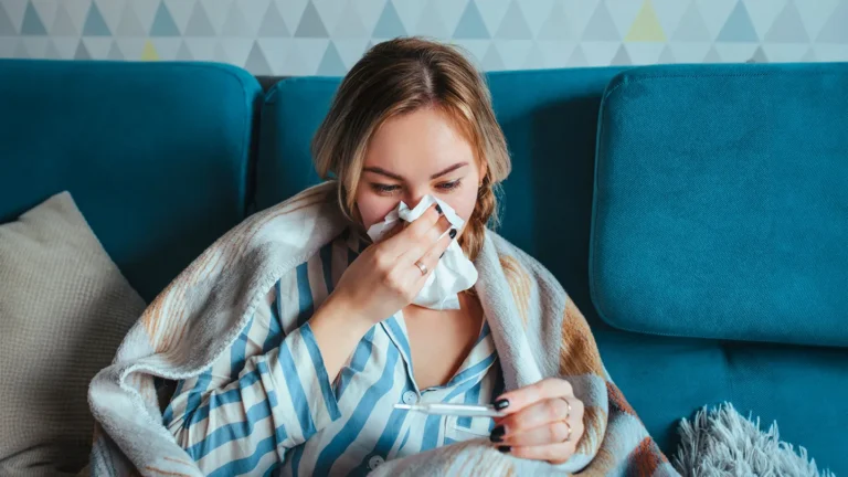 myths-about-the-common-cold-1440x810